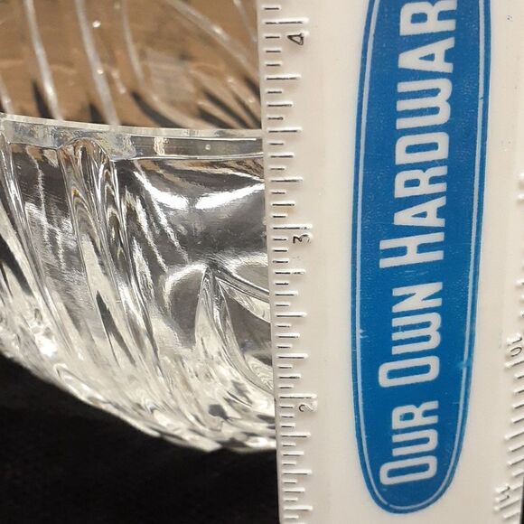 Anna Hutte German-made "BLEIKRISTALL" lead crystal Bowl/ Candy Dish with Lid - Picture 5 of 7